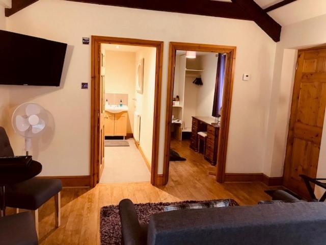 The Forge Guest Rooms Long Whatton Room photo